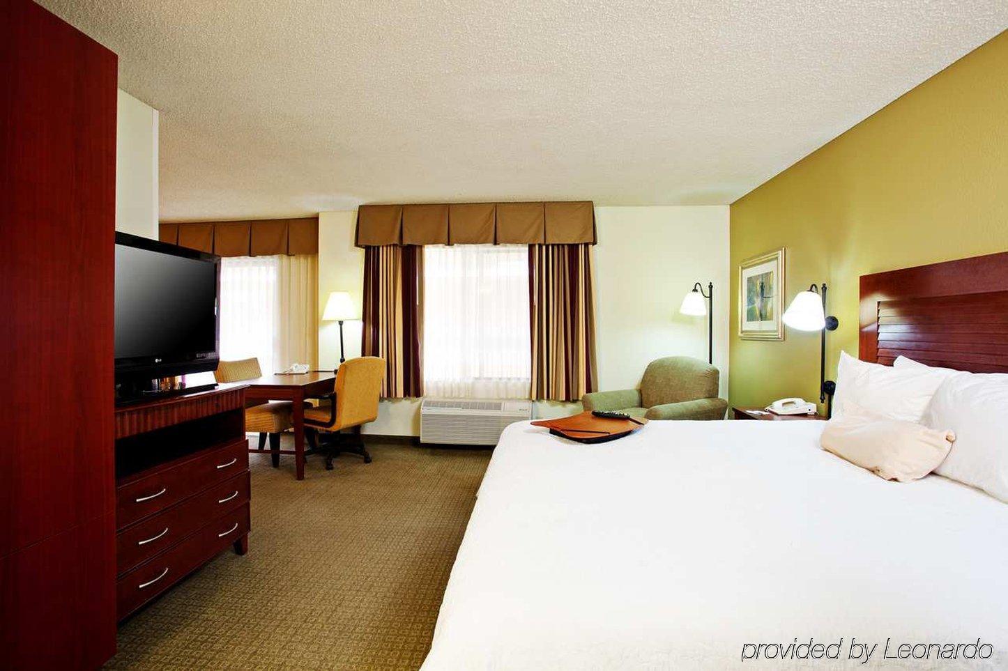 Four Points By Sheraton - Sea World Hotel